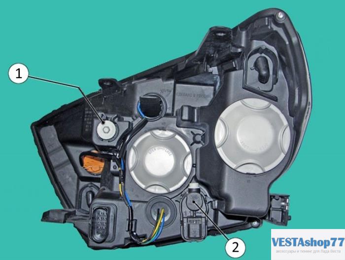 регулировочные винты на фаре Lada Vesta