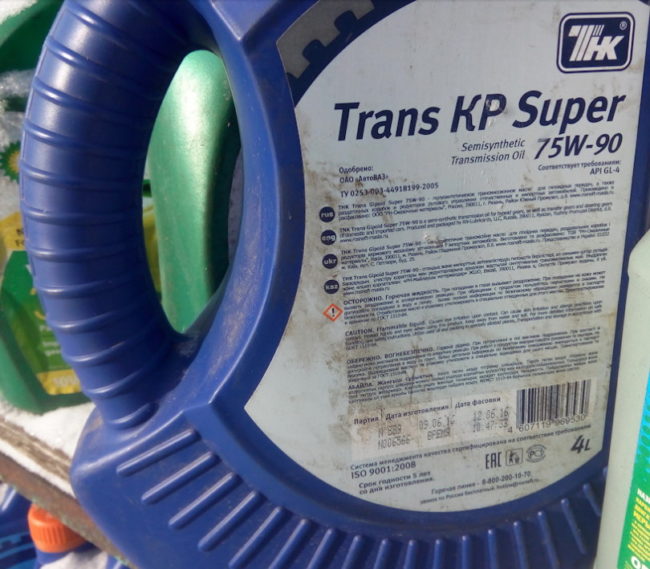 Родное масло ТНК Trans KP Super для коробки передач отечественного автомобиля Лада Калина